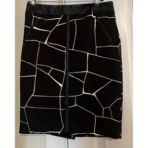 Vince Camuto Black & White Abstract Print Pencil Skirt Size 0‎